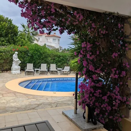 بيت للعطل Bezaubernde By Interhome دينايا